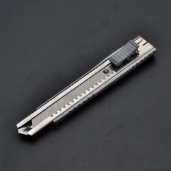 18mm Pro Heavy Duty Zinc Alloy Knife