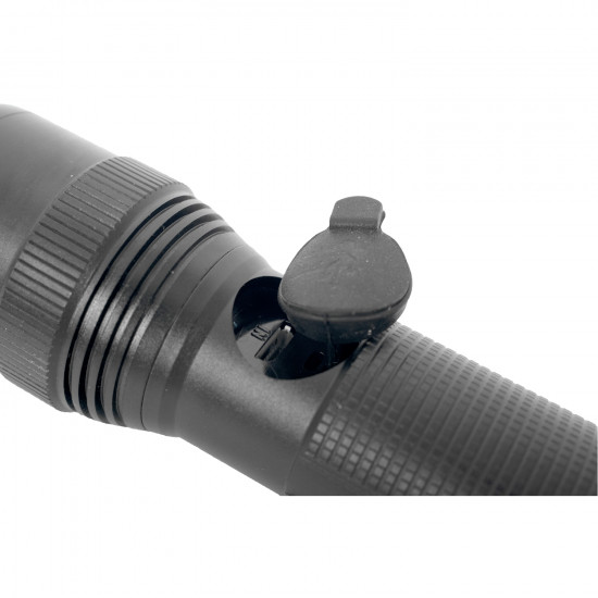 ENERGIZER Tacticle Recharge Torch 700 Lumens ENERGIZER Tacticle Recharge Torch 700 Lumens