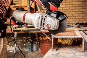 Cordless drill